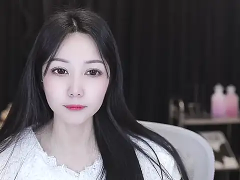 Nuyoah-77 online show from 02/06/26, 01:14