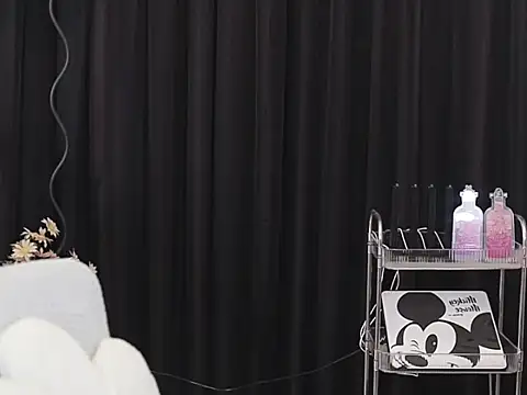 Nuyoah-77 online show from 03/18/26, 07:11