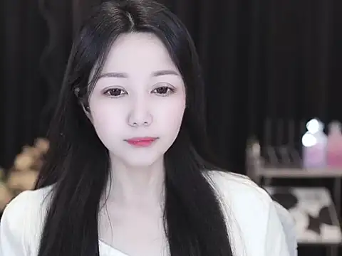 Nuyoah-77 online show from 03/24/26, 06:18