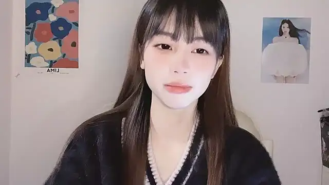 -Hottie online show from 11/23/25, 04:18