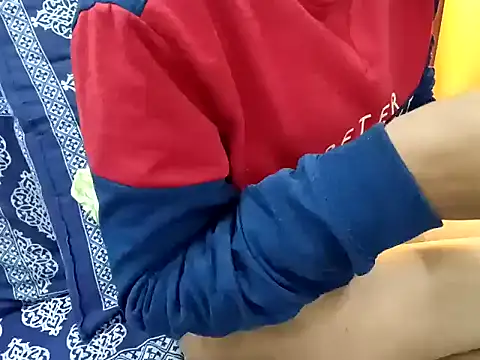 Snapshot of GoldnessAishu chatting on 12/06/24, 08:07 GoldnessAishu online show from 12/06/24, 08:07