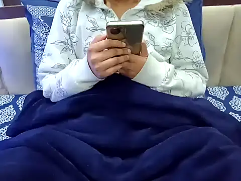 Snapshot of GoldnessAishu chatting on 12/15/24, 04:37 GoldnessAishu online show from 12/15/24, 04:37