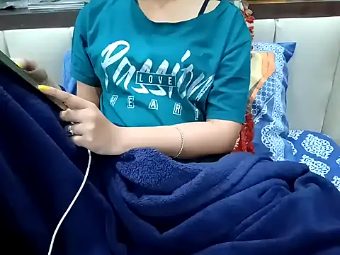 Snapshot of GoldnessAishu chatting on 12/26/24, 06:01 GoldnessAishu online show from 12/26/24, 06:01