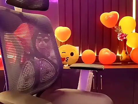 Snapshot of GoldnessAishu chatting on 02/01/25, 06:08 GoldnessAishu online show from 02/01/25, 06:08