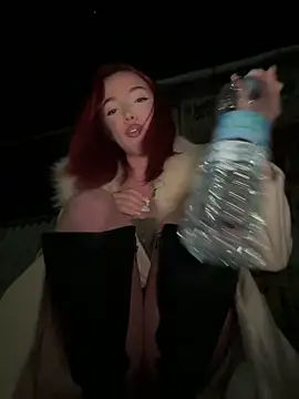 Snapshot of gloria01_daddy chatting on 02/16/26, 08:05 gloria01 daddy online show from 02/16/26, 08:05