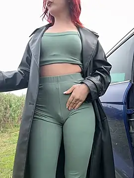 Snapshot of gloria01_daddy chatting on 03/05/26, 12:56 gloria01 daddy online show from 03/05/26, 12:56