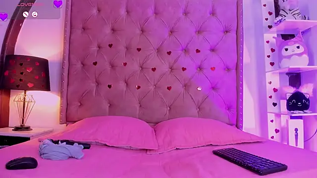 LadyAvalon online show from 02/18/25, 07:41