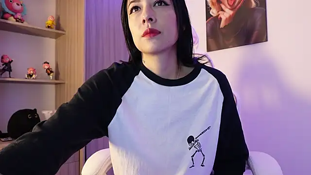 Snapshot of ValeriaCox chatting on 03/14/25, 12:29 ValeriaCox online show from 03/14/25, 12:29