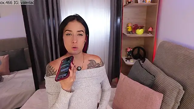 Snapshot of ValeriaCox chatting on 03/18/26, 01:14 ValeriaCox online show from 03/18/26, 01:14