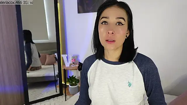 Snapshot of ValeriaCox chatting on 06/02/26, 11:34 ValeriaCox online show from 06/02/26, 11:34