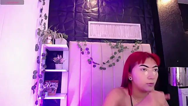 Snapshot of Mia_Rinn chatting on 01/20/25, 01:00 Mia Rinn online show from 01/20/25, 01:00