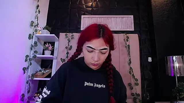 Snapshot of Mia_Rinn chatting on 02/03/25, 01:51 Mia Rinn online show from 02/03/25, 01:51