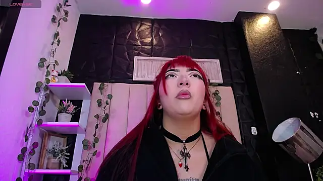 Snapshot of Mia_Rinn chatting on 02/14/25, 04:09 Mia Rinn online show from 02/14/25, 04:09