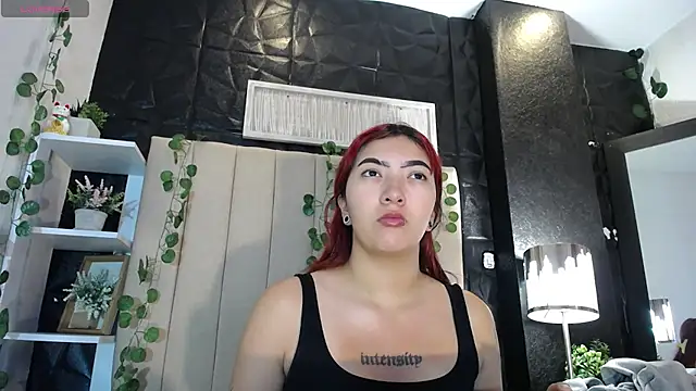 Snapshot of Mia_Rinn chatting on 03/07/25, 12:56 Mia Rinn online show from 03/07/25, 12:56