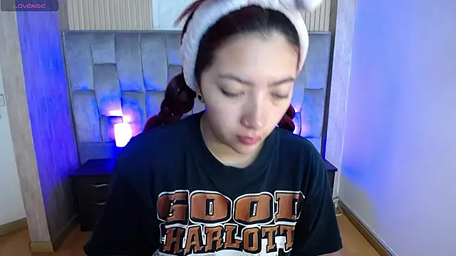 Snapshot of Mia_Rinn chatting on 09/24/25, 01:14 Mia Rinn online show from 09/24/25, 01:14