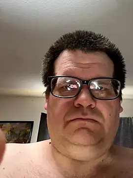 Snapshot of treatbobnicer chatting on 01/12/26, 03:50 treatbobnicer online show from 01/12/26, 03:50