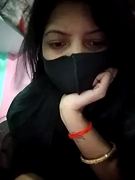 Hotty-Divya online show from 05/05/26, 02:41