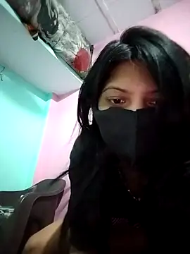 Hotty-Divya online show from 05/05/26, 02:47