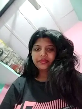 Hotty-Divya online show from 05/06/26, 02:51