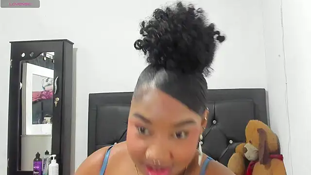 Natassha brown1 online show from 10/28/25, 11:07