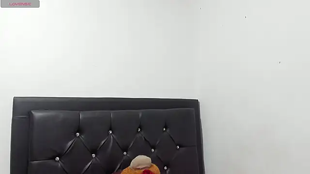 Natassha brown1 online show from 12/02/25, 12:38