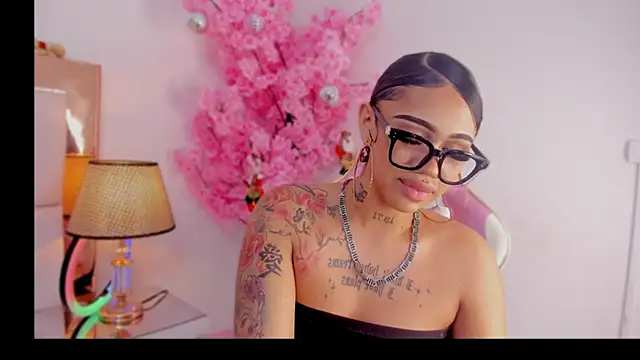 Mia Jansen online show from 12/07/24, 12:41