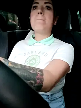 Lesly 10- online show from 03/06/25, 09:53