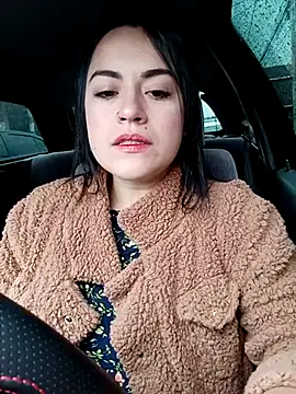 Lesly 10- online show from 03/17/25, 12:04