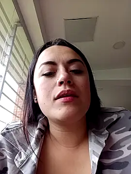 Lesly 10- online show from 03/19/25, 08:11