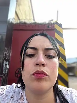 Snapshot of Lesly_10- chatting on 03/04/26, 09:21 Lesly 10- online show from 03/04/26, 09:21