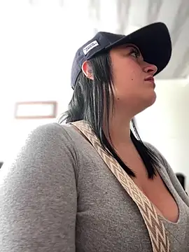 Snapshot of Lesly_10- chatting on 03/07/26, 08:50 Lesly 10- online show from 03/07/26, 08:50