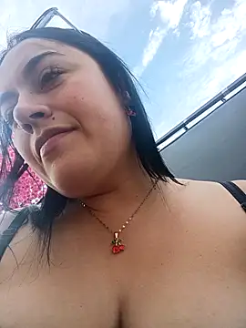 Snapshot of Lesly_10- chatting on 03/14/26, 10:15 Lesly 10- online show from 03/14/26, 10:15