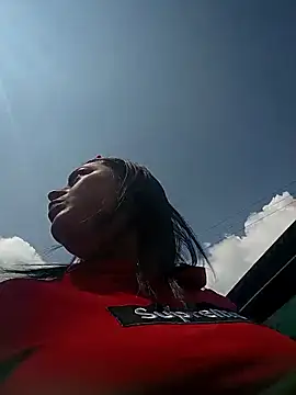 Snapshot of Lesly_10- chatting on 03/16/26, 07:18 Lesly 10- online show from 03/16/26, 07:18