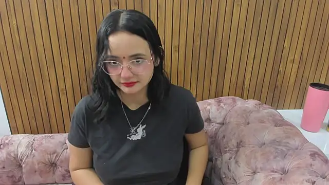 Snapshot of kae_styles chatting on 02/18/25, 10:03 kae styles online show from 02/18/25, 10:03