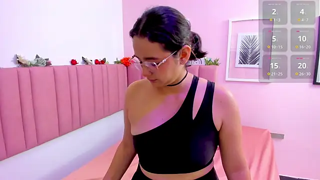 Snapshot of kae_styles chatting on 09/19/25, 05:02 kae styles online show from 09/19/25, 05:02