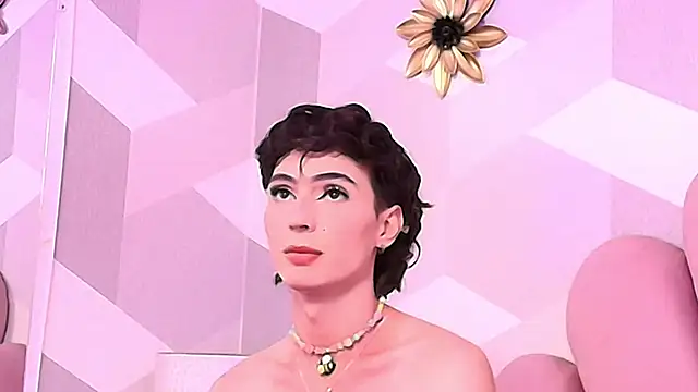 Snapshot of KylieMonnett chatting on 11/25/25, 07:14 KylieMonnett online show from 11/25/25, 07:14