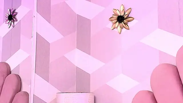 KylieMonnett online show from 01/09/26, 07:59