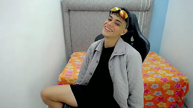 zacariasss  online show from 03/09/26, 02:48