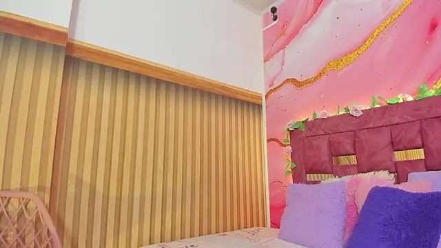 melody paris online show from 03/17/26, 10:51