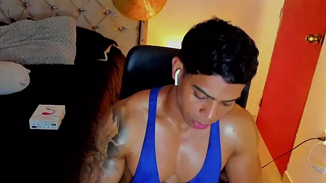 Snapshot of Andrew_wolf7 chatting on 11/27/25, 08:05 Andrew wolf7 online show from 11/27/25, 08:05