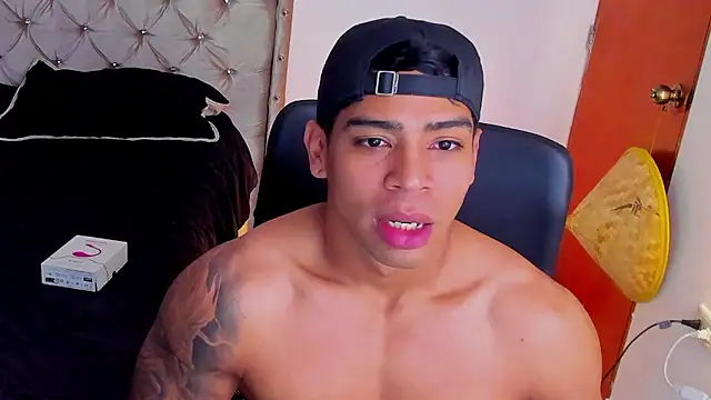 Snapshot of Andrew_wolf7 chatting on 01/08/26, 12:24 Andrew wolf7 online show from 01/08/26, 12:24