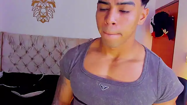 Snapshot of Andrew_wolf7 chatting on 01/16/26, 01:42 Andrew wolf7 online show from 01/16/26, 01:42