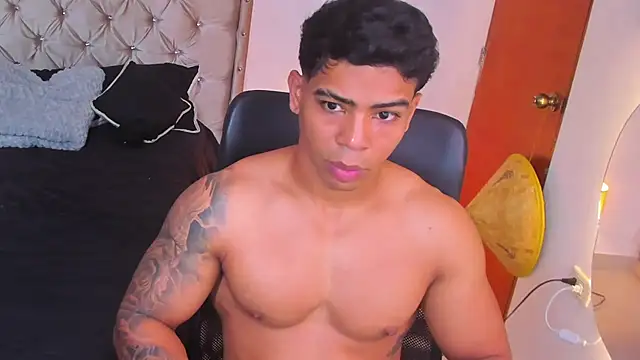 Snapshot of Andrew_wolf7 chatting on 02/06/26, 08:01 Andrew wolf7 online show from 02/06/26, 08:01