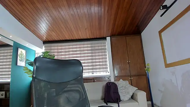 Snapshot of Lyssa_Muller chatting on 11/25/25, 01:33 Lyssa Muller online show from 11/25/25, 01:33