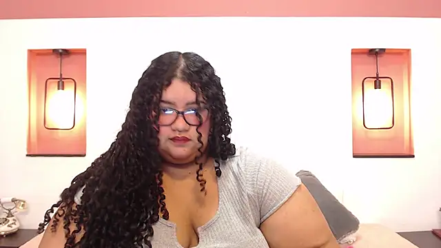 Snapshot of Miley_Collins chatting on 01/03/25, 04:16 Miley Collins online show from 01/03/25, 04:16