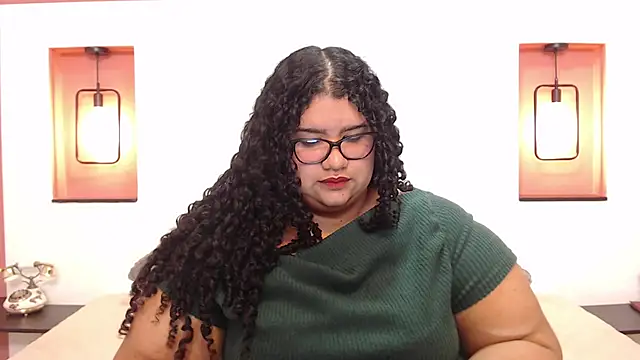 Snapshot of Miley_Collins chatting on 01/07/25, 04:27 Miley Collins online show from 01/07/25, 04:27