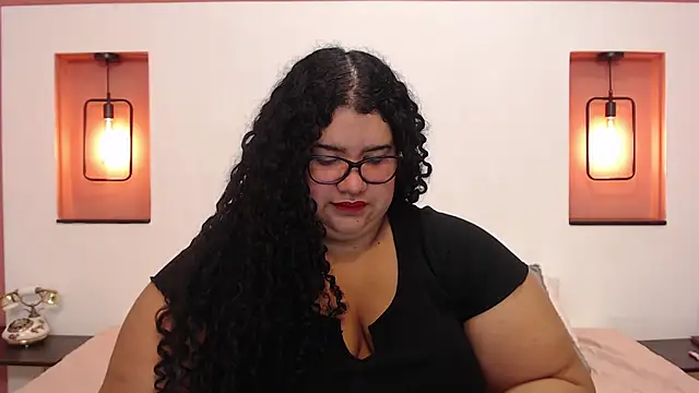 Snapshot of Miley_Collins chatting on 01/08/25, 07:56 Miley Collins online show from 01/08/25, 07:56