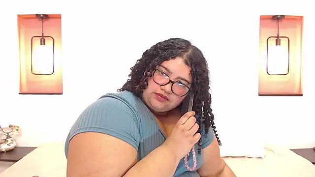 Snapshot of Miley_Collins chatting on 01/09/25, 11:24 Miley Collins online show from 01/09/25, 11:24