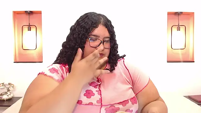 Snapshot of Miley_Collins chatting on 01/18/25, 02:36 Miley Collins online show from 01/18/25, 02:36