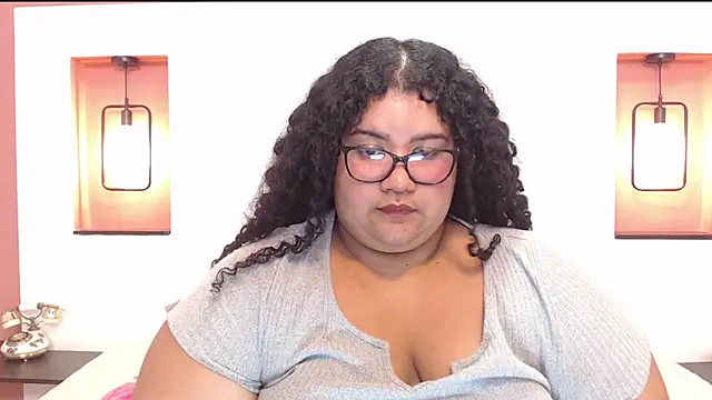 Snapshot of Miley_Collins chatting on 03/11/25, 03:59 Miley Collins online show from 03/11/25, 03:59